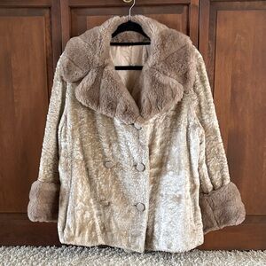 1950/60s vintage fur coat - looks adorable with jeans or dressed up - Sycamore